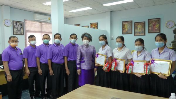 BCCA5EED-98BB-477E-86C8-1DDAD346E156