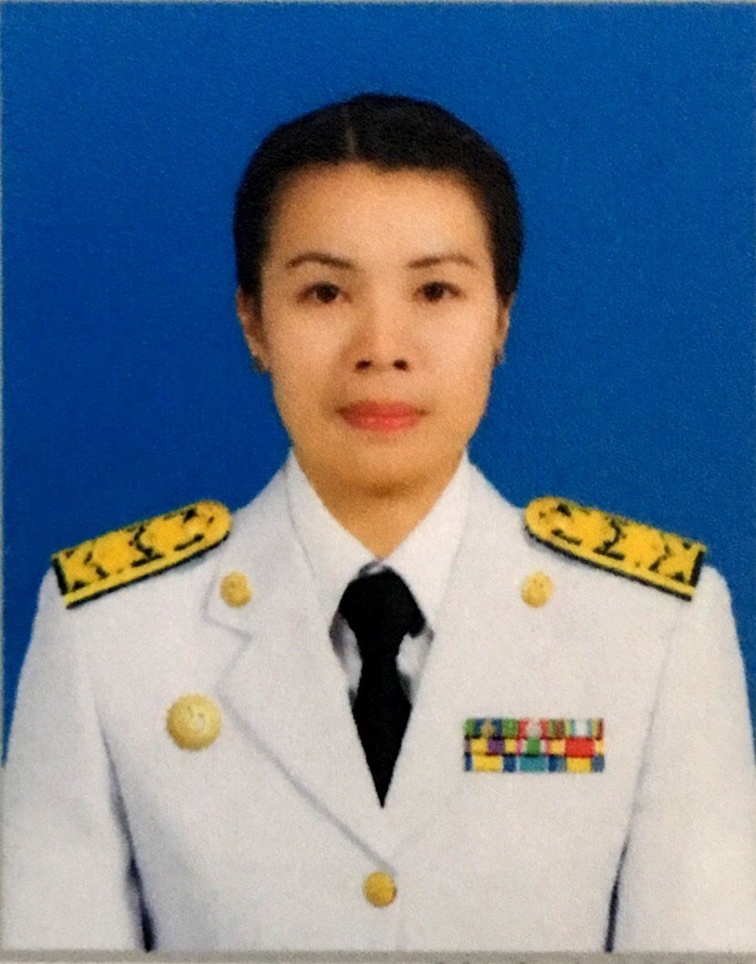 นางสุภาพร เพชรชารี