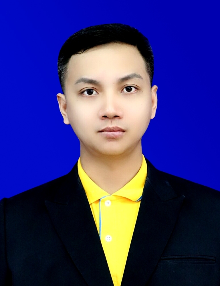 นายธีระยุทธ วรพันธ์