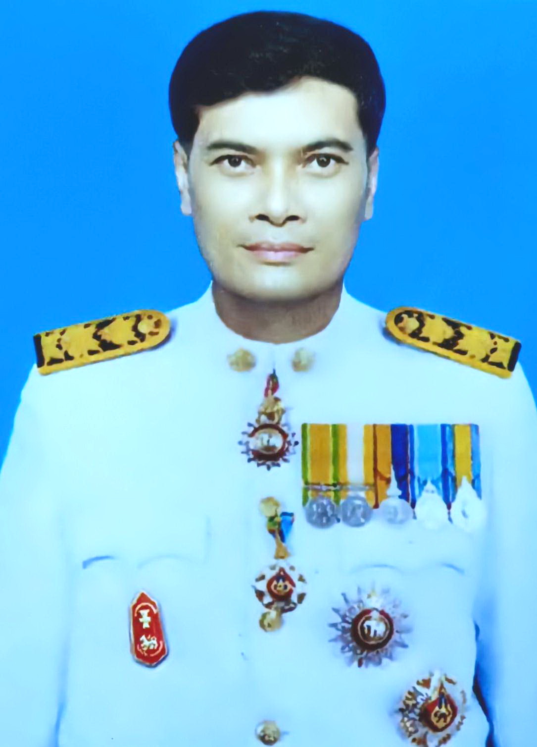 นายจรณินทร์ ประเสริฐศรี